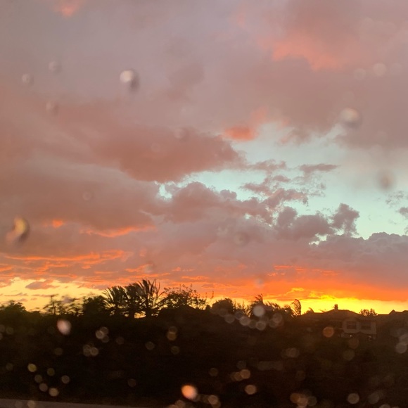 Profile Picture of Sierra Timony (@neighborlyghost) on Poshmark