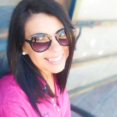 Profile Picture of Lore Araujo (@lorearj) on Twitter