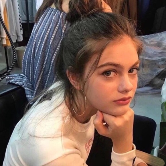 Profile Picture of Quintencjmfxse Quintencjmfxse (@quintencjmfxse) on Poshmark