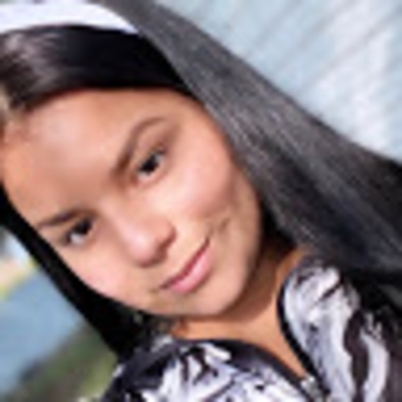 Profile Picture of Damaris Chacon aragon (@1014909) on Poshmark