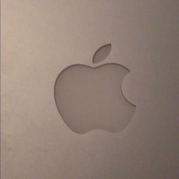 Profile Picture of Colin Hoscheit (@jeff645) on Poshmark