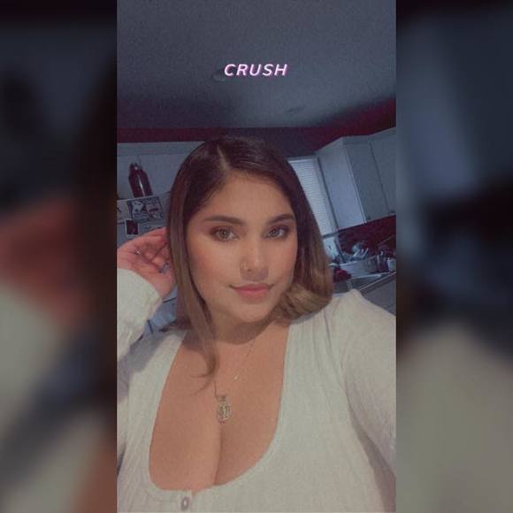 Profile Picture of Carmen Ledesma (@ledescarmen) on Poshmark