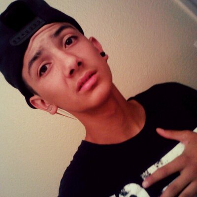 Profile Picture of Andrew Garibay (@1Thugged_Out4) on Twitter