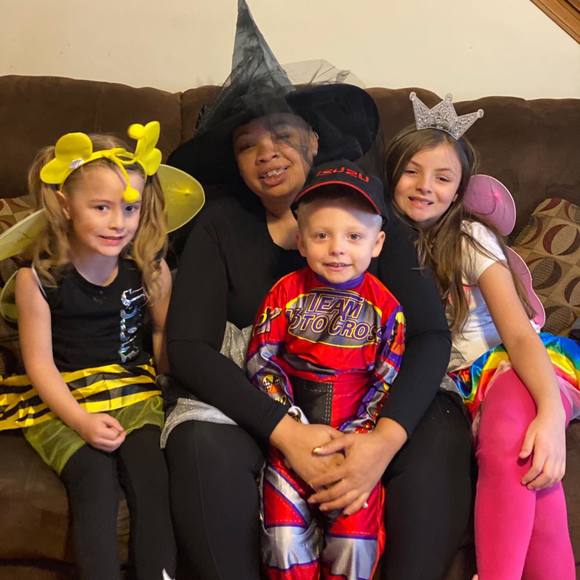 Profile Picture of Chastity Chastity (@cchastity) on Poshmark