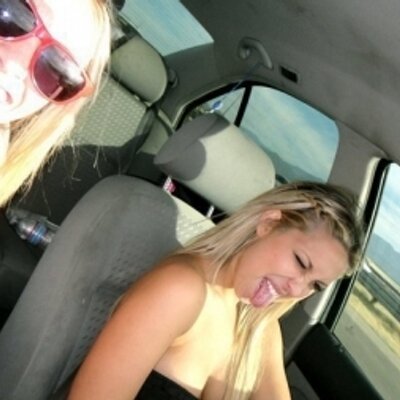 Profile Picture of MariCatherine Jones (@MariCatherineJo) on Twitter