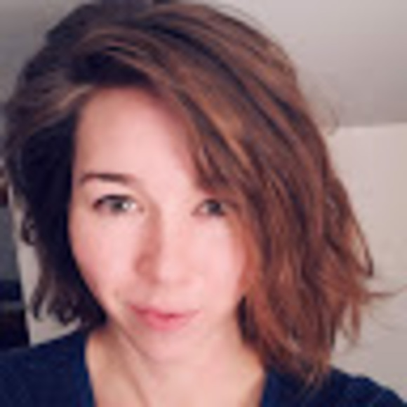 Profile Picture of Sasha Heeney (@sashaheeney) on Poshmark