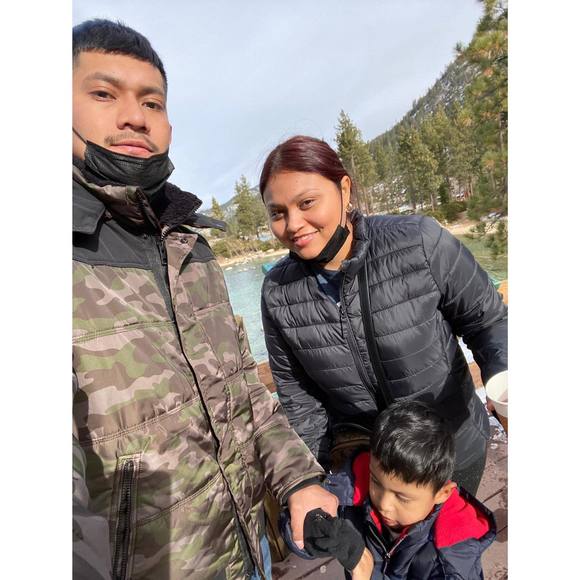 Profile Picture of Ramirez hernandez Karely (@paulina194095) on Poshmark