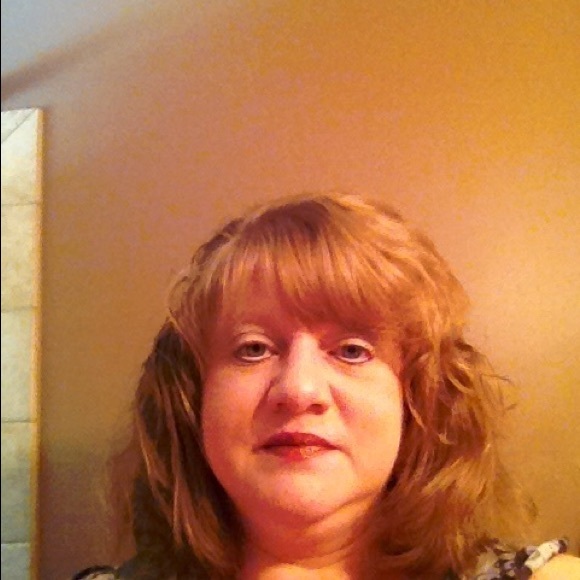 Profile Picture of Barbara Marino (@bmarino1968) on Poshmark