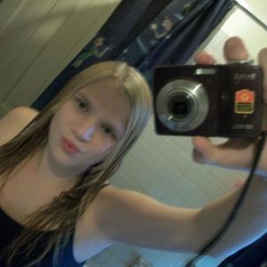 Profile Picture of Amber Caulfield (@bobbyluv_1) on Myspace