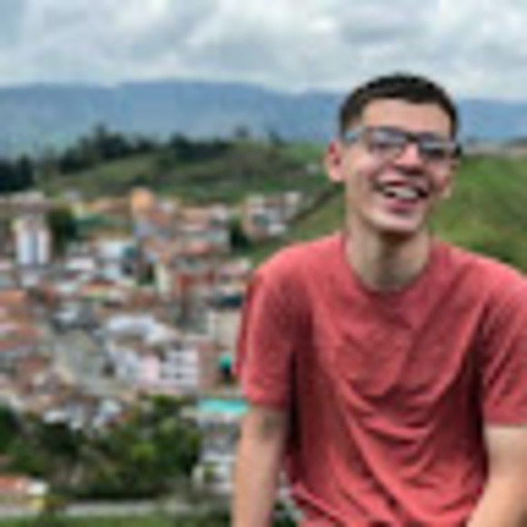 Profile Picture of Daniel Tamayo (@danieltamayo549) on Poshmark