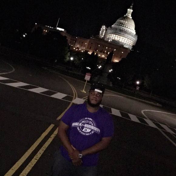 Profile Picture of Allan Spry (@aspry62) on Poshmark