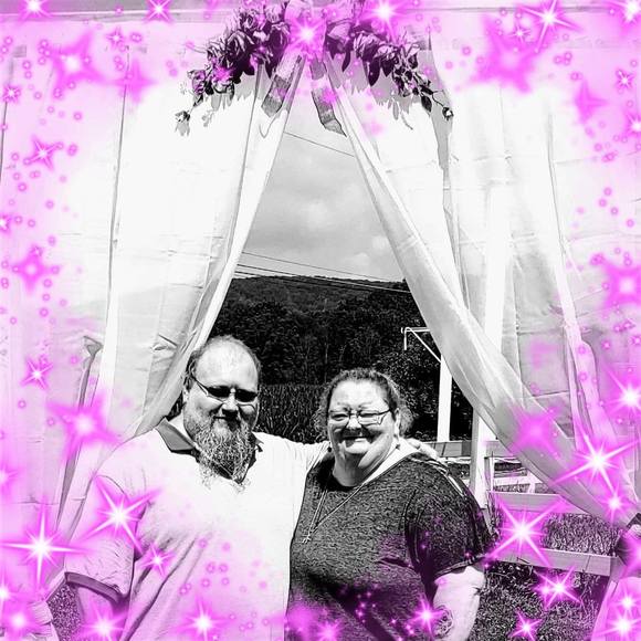 Profile Picture of Stacey Mullins (@stacey421973) on Poshmark