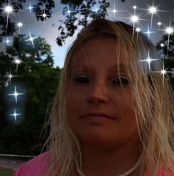 Profile Picture of Sandy Waltermire (@swaltermire2) on Poshmark