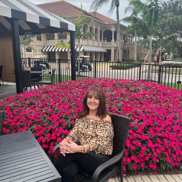 Profile Picture of Claude Canavati (@canavatic) on Poshmark