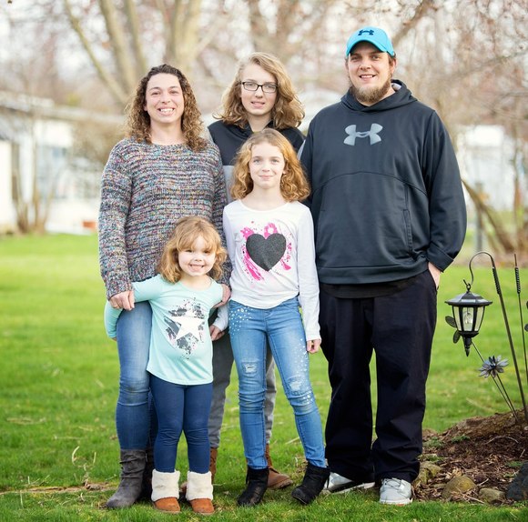 Profile Picture of Lisa Schultheiss (@lisaschultheiss) on Poshmark