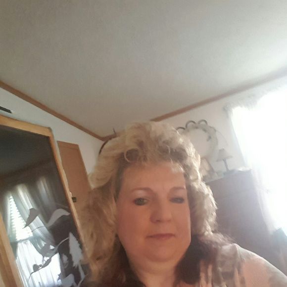 Profile Picture of Sandra Knodel (@knodel1971) on Poshmark