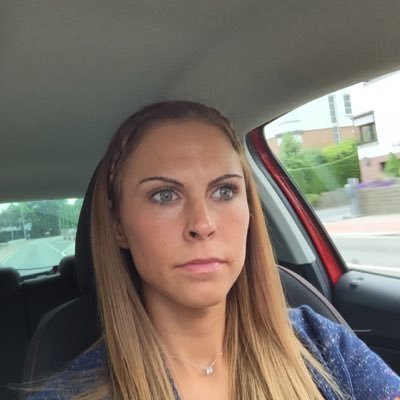Profile Picture of Jamniczky Jennyfer (@JamniczkyJenny1) on Twitter