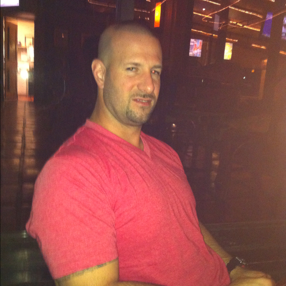 Profile Picture of Jason Hollenberger (@jholler77) on Poshmark