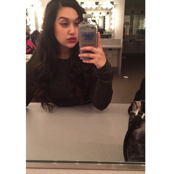 Profile Picture of Megan Cavazos (@megancava) on Poshmark