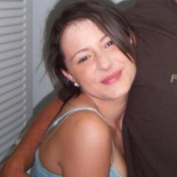 Profile Picture of Christine Deerwester (@christinedwest) on Poshmark