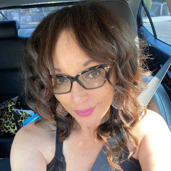 Profile Picture of Michon Baham (@ricmic07) on Poshmark