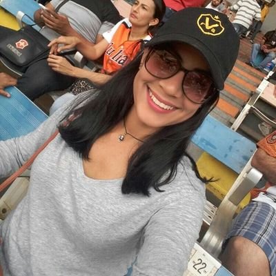 Profile Photo of Elizabeth Arévalo (@ElyArevalo) on Twitter