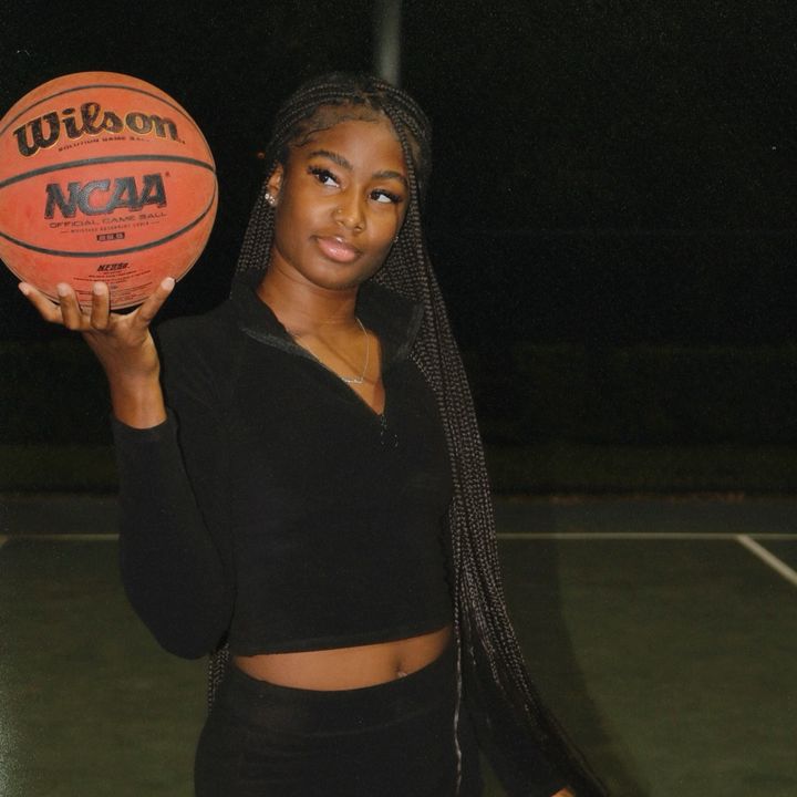 Profile Picture of Destinee Walker (@destinii24) on Tiktok