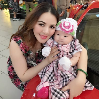 Profile Picture of Lena Nguyen (@lenanguyen1982) on Twitter