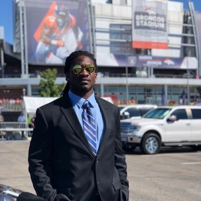 Profile Picture of Alexander J Johnson (@Alexander_CB45) on Twitter