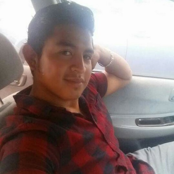 Profile Picture of David Mayorga (@davidmayorga) on Poshmark