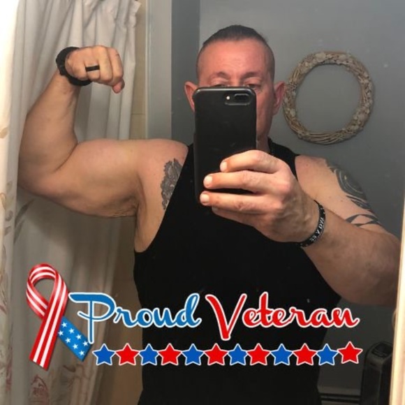 Profile Picture of Steven Mesler (@stevenmesler) on Poshmark