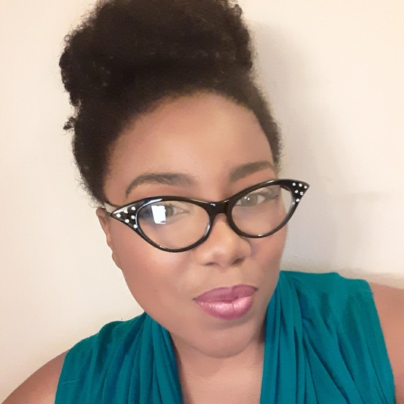 Profile Picture of Tabitha Hunt (@tabbyjay73) on Poshmark