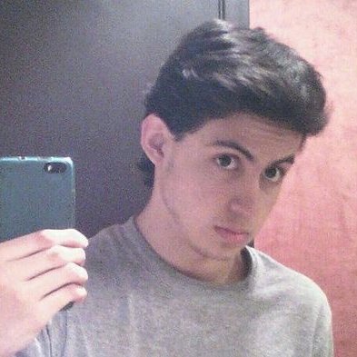 Profile Picture of Humberto Valentín (@CloudsValentine) on Twitter