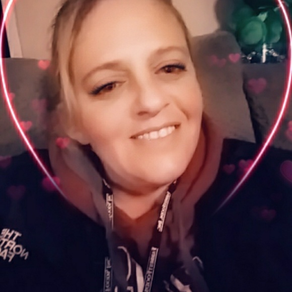 Profile Picture of Jamie Fletcher (@mamilynn433) on Poshmark