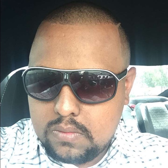 Profile Picture of Darryl Verrette (@dverrette) on Poshmark