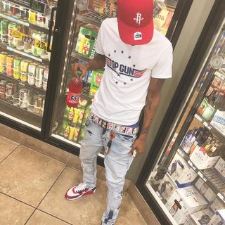 Profile Picture of Damarius Moore (Dirtyglockhuncho) (@damarius.moore.3154) on Facebook