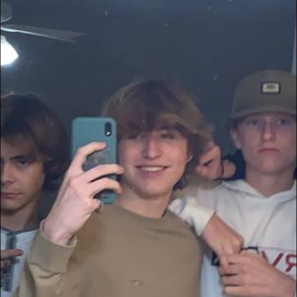 Profile Picture of Jacob Lesueur (@jacoblesueur) on Poshmark