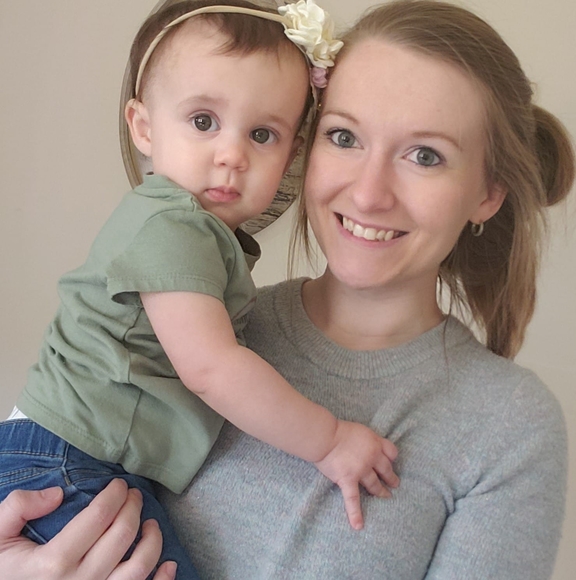 Profile Picture of Elizabeth Mcderment (@emcderment) on Poshmark