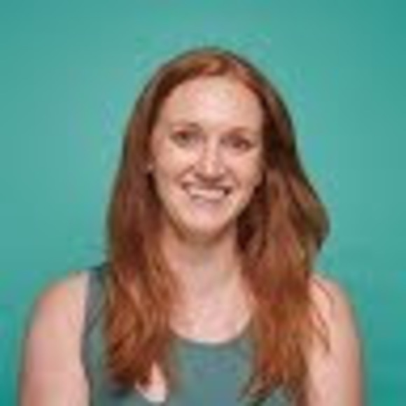 Profile Picture of Arielle Frank (@arielle_frank) on Poshmark