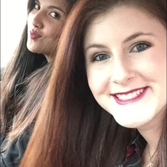 Jane Hawksworth - Poshmark Profile Picture of Jane Hawksworth (@janehawksworth) on Poshmark