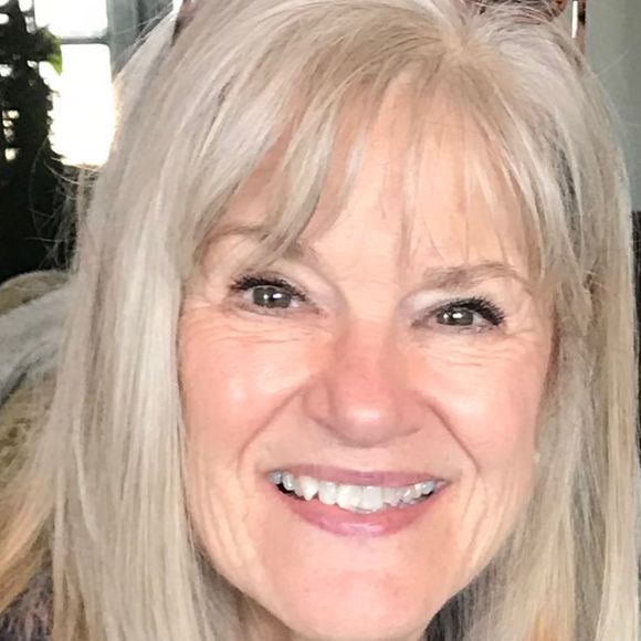 Pam Yocom - Poshmark Profile Picture of Pam Yocom (@pamyocom) on Poshmark