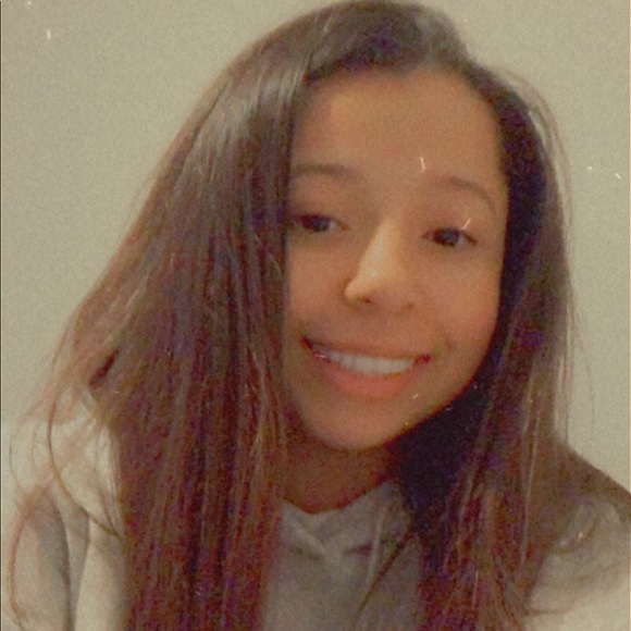 Profile Picture of Kendra Patterson (@kendrapatt1) on Poshmark