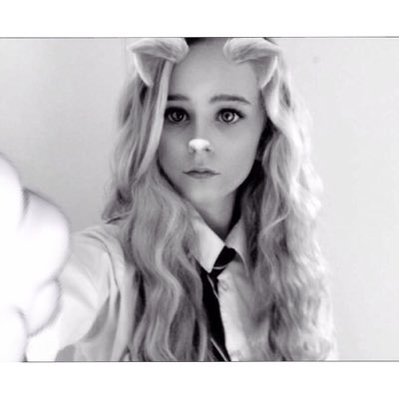 Profile Picture of Tabitha Wells (@tabitha287) on Twitter