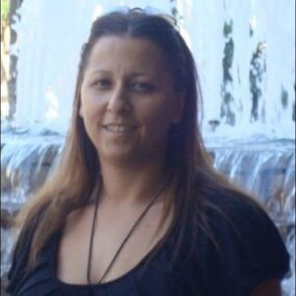 Profile Picture of Maria Duvivier (@mariad011) on Poshmark