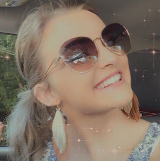 Profile Picture of Shelbee Thompson (@shelbee.thompson.7) on Facebook