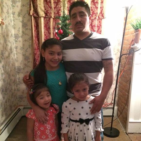 Profile Picture of David Loyola (@dloyola1010) on Poshmark