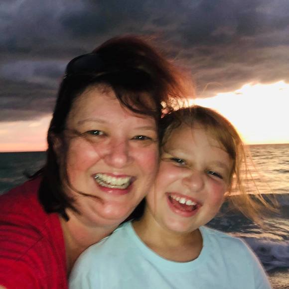 Profile Picture of Amy Kohlman (@sk8rgirlamy) on Poshmark