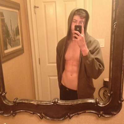 Profile Picture of Theneighbor (@groetsch_joseph) on Twitter