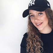 Profile Picture of Larissa Mitchell (@MegaWhizzo) on Youtube