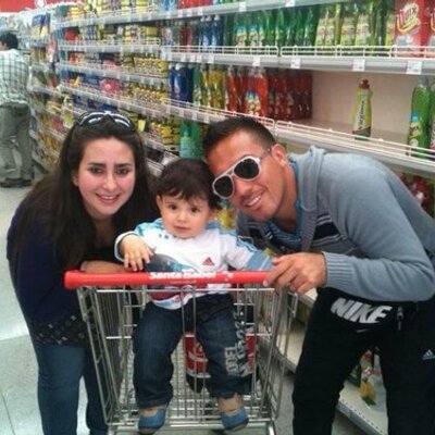 Profile Picture of Jonathan Viveros (@viveros05) on Twitter